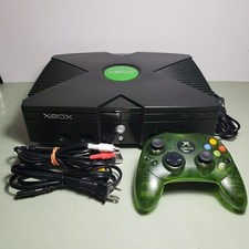 Microsoft Original Xbox Console Bundle - Cloc...