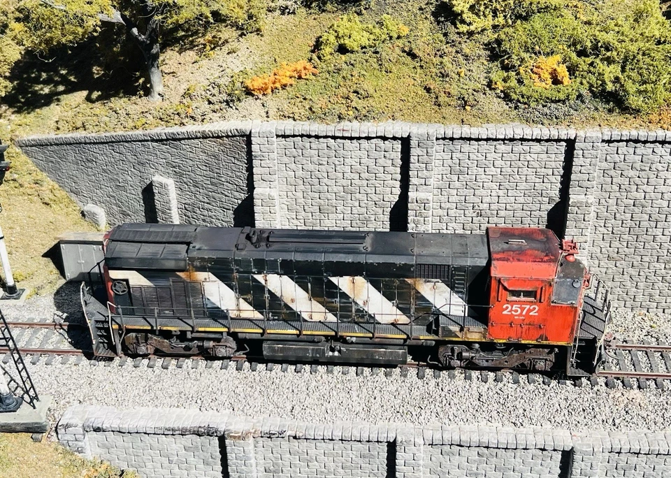 HO Scale Custom Weathered Rapido Canadian National CN M420 Factory DCC/Sound/NIB - Image 4 of 4