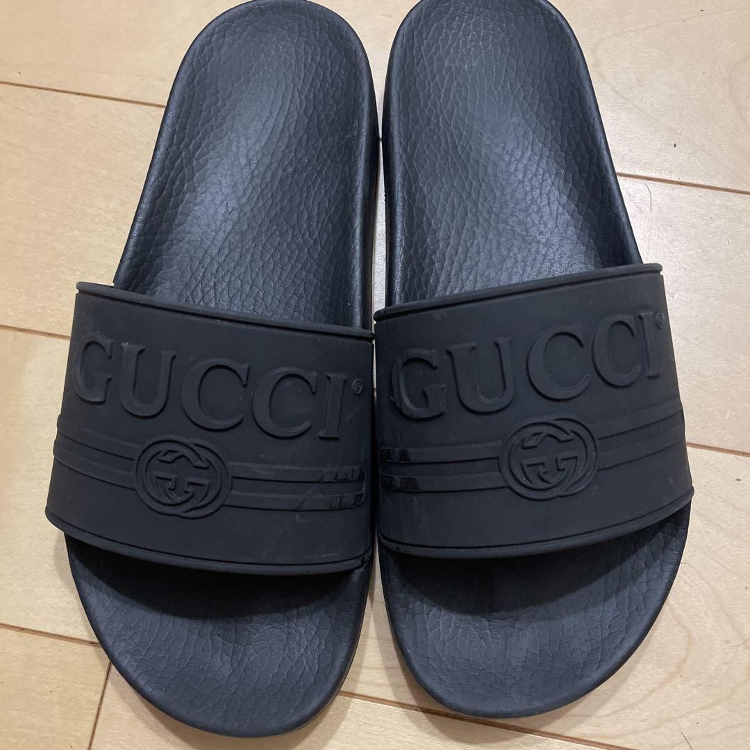 SAOLA GUCCI sandali neri in gomma con logo slide taglia US 8 uomo suola antiscivolo usati