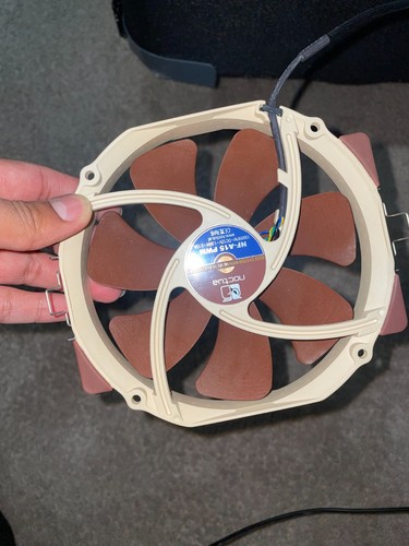 Refroidisseur CPU Premium Noctua NH-D15 avec 2 ventilateurs NF-A15 PWM 140mm (Marron) - Photo 4/12