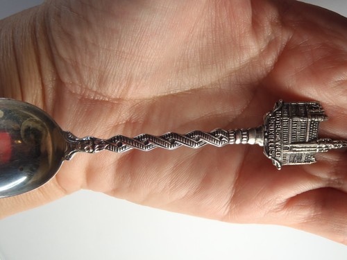 Vintage Hotel de Ville Brussells Belgium Town Hall-A835 Silver Souvenir Spoon - Picture 13 of 14