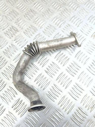 Volkswagen Passat Alltrack AGR Abgasrückführung Leitung / Schlauch RPG18964