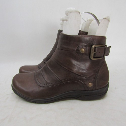 Clarks Womens Size 7.5 M Brown Leather Slouch Zip Fashion Ankle Boots Booties