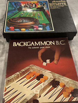 VTG Pleasantime CASINO GAME ROULETTE 2 Balls Poker Chips And BACKGAMMON B.C.GAME
