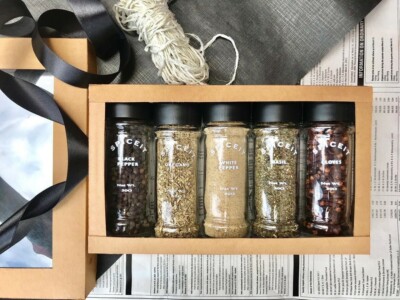 Ceylon Spice Gift Box   Cinnamon Powder, Black / White Pepper & Paprika Hot 100G