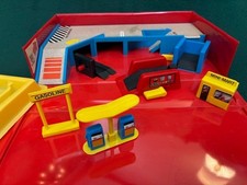 Vintage 1986 Micro Machines Service Station P...