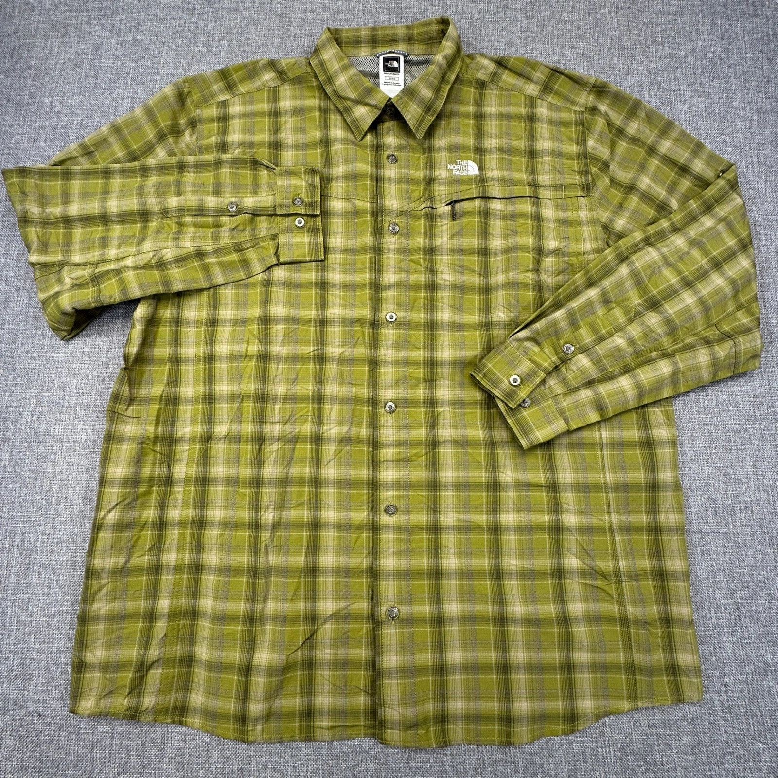 The North Face Shirt Mens XL Green Plaid Vented Nylon Hiking Fishing Long Sleeve