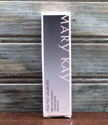 MARY KAY Concealer IVORY 1 #023467 Full Size .3 Oz Black Tube *RETIRED* - Picture 1 of 8