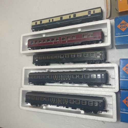 5x Roco H0 Personenwagen / Zugset DB Waggons