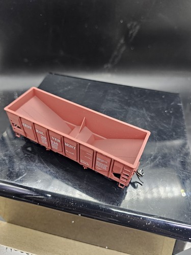 Accurail HO Train Car Central Vermont Panel Side Twin Hopper - Bild 3 von 6