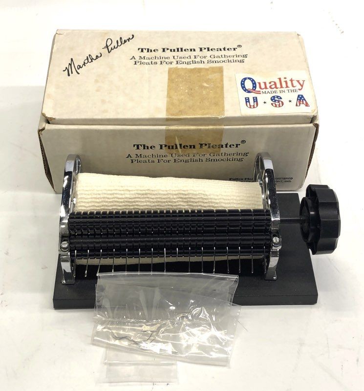 Martha Pullen The Pullen Pleater Smocking Machine Vintage With Original Box