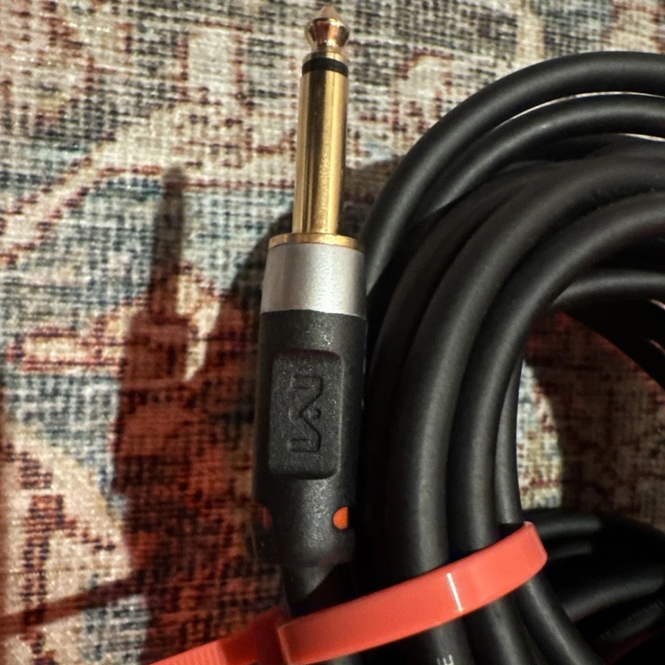 Mediabridge Ultra Series Straight to Angle Instrument Cable 25 ft 20AWG - Image 2 of 4