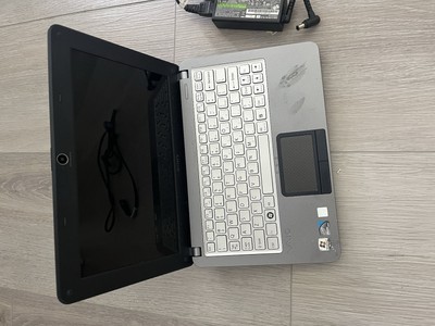 SONY VAIO VPCW211AX 10.1”LED 1.66GHz W Series Mini Notebook WiFi