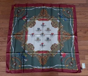 Foulard vintage Gucci calèche soie 33"x 33" neuf avec étiquette réf2070