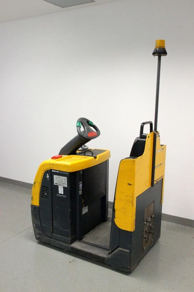 Jungheinrich EZS 330 Elektro-Schlepper bis 3.000kg BJ 2007 30990 h - Bild 2 von 4