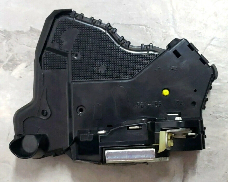 LIFETIME WARRANTY 2003 to 08 Genuine Pontiac Vibe door lock actuator RIGHT FRONT - Image 2 of 4