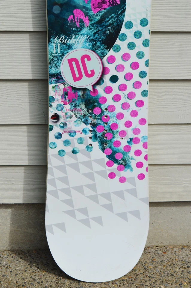 MUJER DC BIDDY SNOWBOARD $350 151CM Demo gama media flex astro camber core Foto 4 de 4