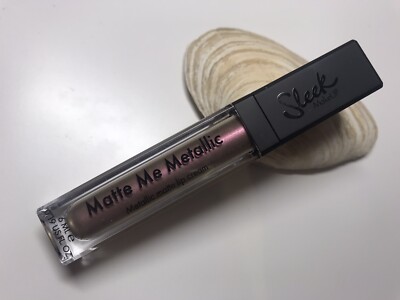 Sleek Matte Me Metallic Lip Cream 1043 Volcanic Lippenstift