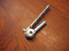 Siegenia - Ecklager für Kunststoff Fenster - 3/3/6 in grau- 7mm Stift