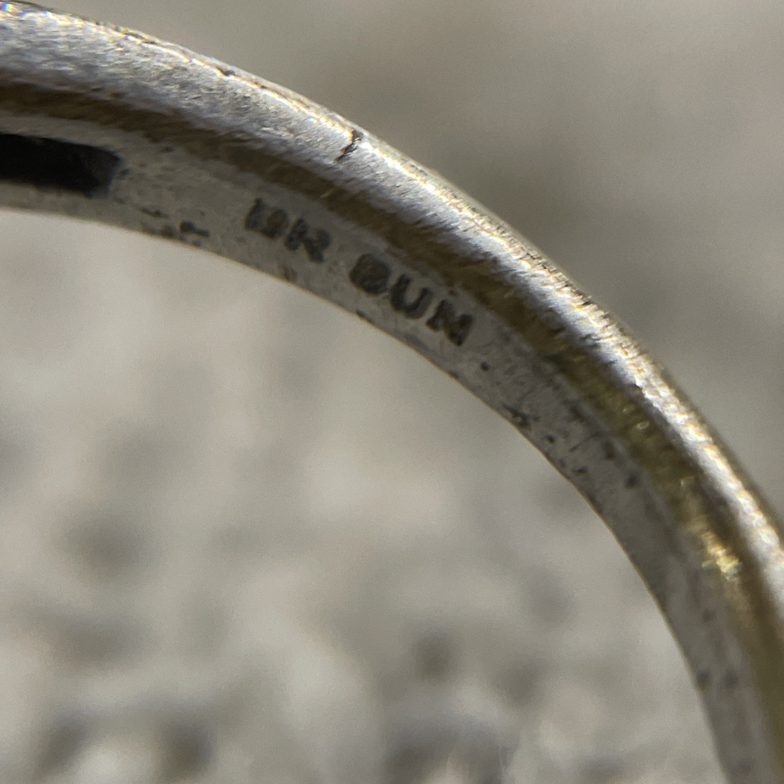 Sun Silver Toned Rectangular Green Gem Ring Size 7 - image 5