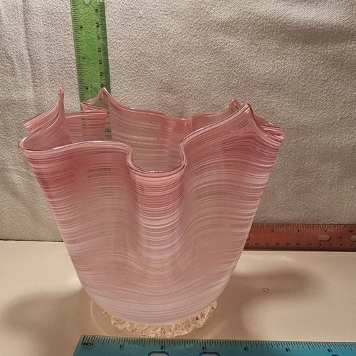 VINTAGE MURANO PULLED HAND BLOWN RUFFLED PINK GLASS VASE!