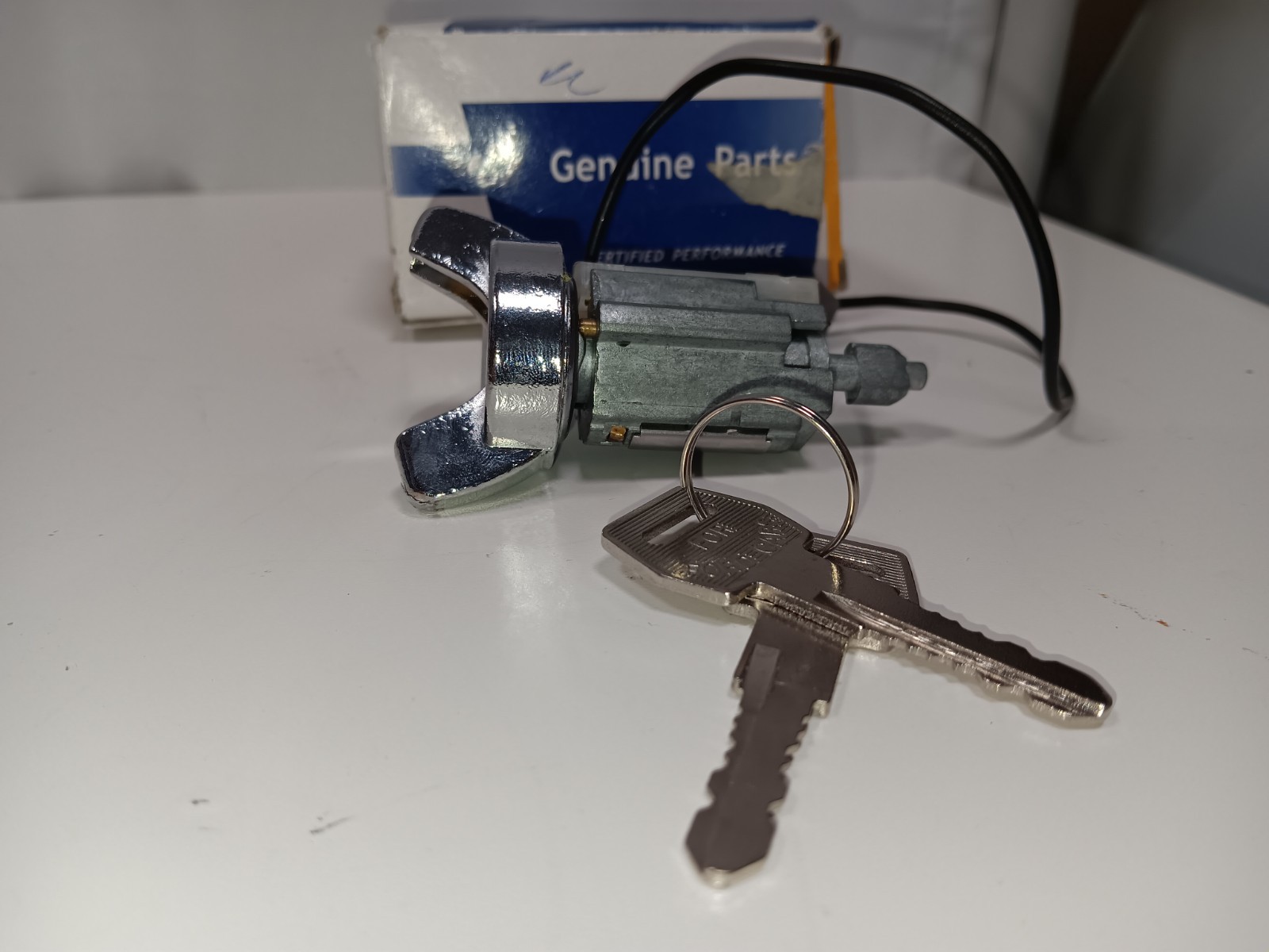 New Ignition Lock Cylinder Chrome Bezel W/ Key For Capri Lynx Bronco II Escort