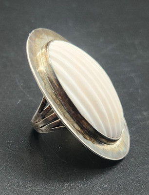 Cerro Blanco 925 Sterling Silver White Carved Cabochon Statement Ring 5.5-5.75