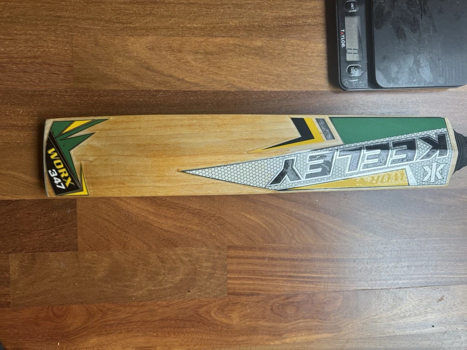Keeley Cricket Bat - Image 2 of 4