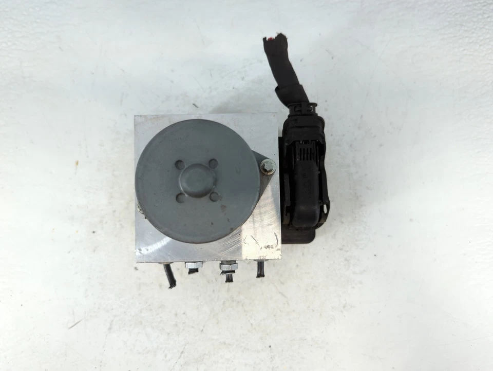 Módulo de control de bomba Abs Mercedes-Benz Gla250 2015-2020 Y3FMY Foto 3 de 4