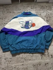 Vintage 90s Apex one Charlotte Hornets NBA Windbreaker Puff Jacket Size L