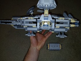 Millenium Falcon Lego 4504