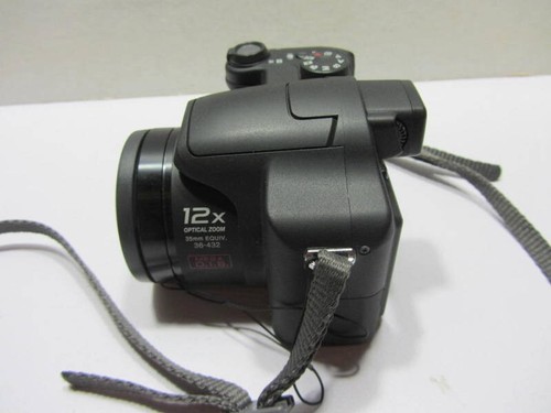 Panasonic Lumix DMC-F27 Digital Camera - Picture 8 of 11