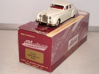 Gems And Cobwebs Gc7w Jaguar Mk Ix In White Mint And Boxed Gems And Cobwebs Gc7w Jaguar Mk Ix In White Mint And Boxed