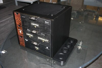 Flavia Coffee Shop Merchandiser mit Tassenständer - Neu