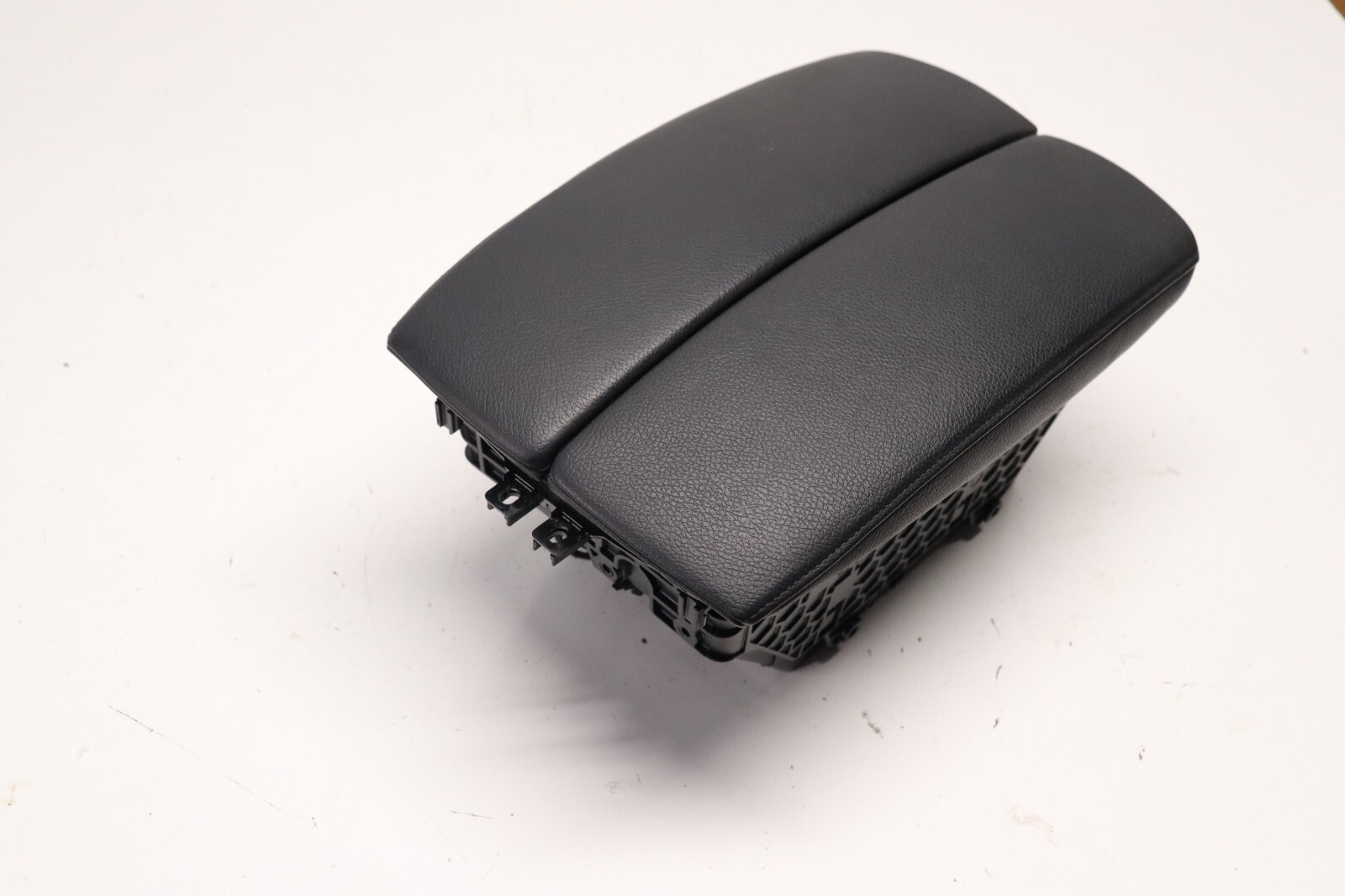 BMW 51166969544 E 70 X 5 Center Console Armrest ASSY Black OEM for 