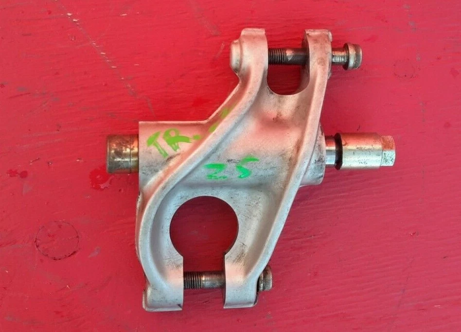 Shock Pivot Arm Rocker Linkage Ducati ST4S/ST4 3.21.003.2A OEM Foto 2 de 4