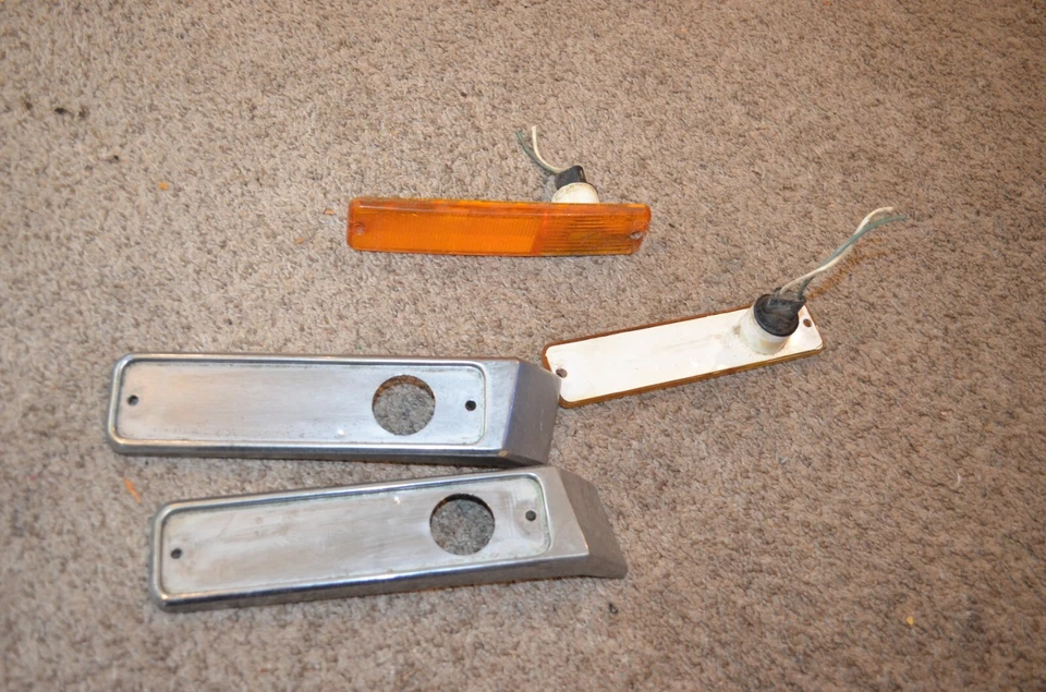 1980-1982 JEEP J10 J20 SIGNAL MARKER CORNER PARKING LAMPS LIGHTS SET TRIM USED Foto 3 de 4