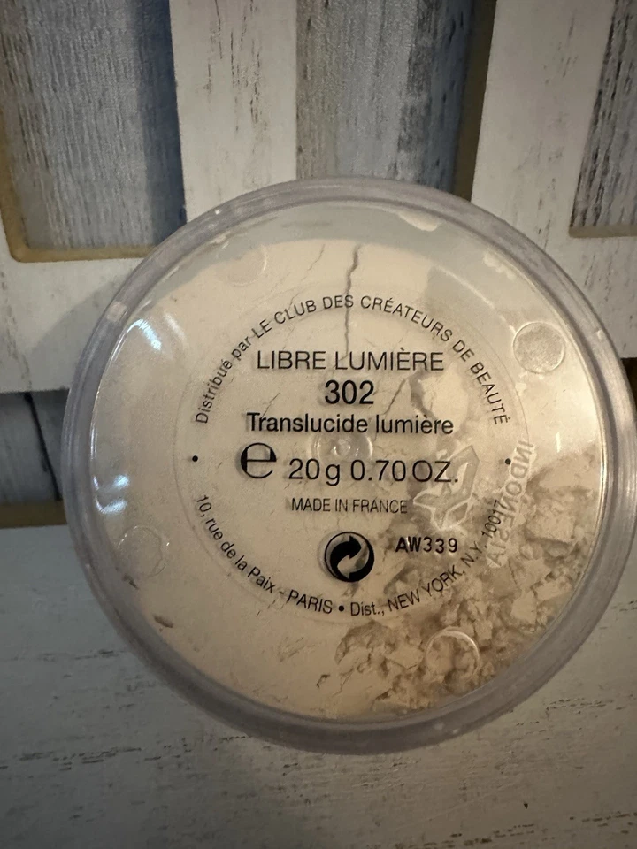 RARE Vintage Agnes B CCB Paris - LIBRE LUMIÈRE 302 Face Powder Translucent New - Image 3 of 4