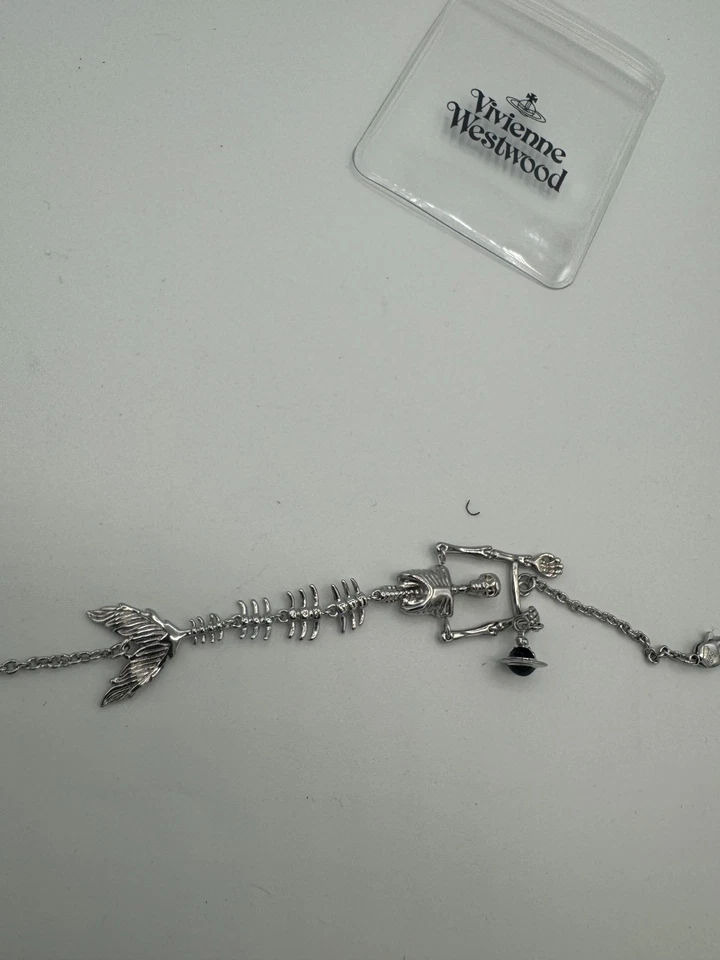 Pulsera Vivienne Westwood Plata Esqueleto Dije Foto 4 de 4