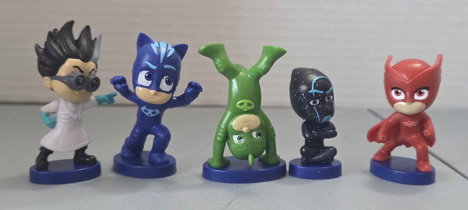 5 Pieces Good Used Cond.
