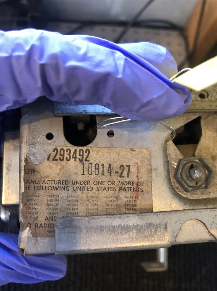 Pontiac Tempest AM 1966 o 1967 radio sintonización manual Foto 4 de 4