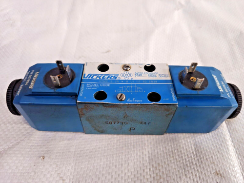 Vickers DG4V 3 2N H M U1 D6 60 EN38 Valvola di controllo direzionale 220V50 240V60 - Foto 4 di 10