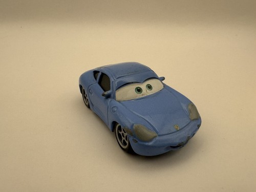 Disney Pixar Cars Die-Cast Sally Porsche 911 Carrera Blue - Picture 4 of 5