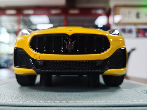 BBR 1:18 Maserati Grecale Trofeo 2022 Amarillo Resina Diecast Modelo Coche Colección - Imagen 4 de 9