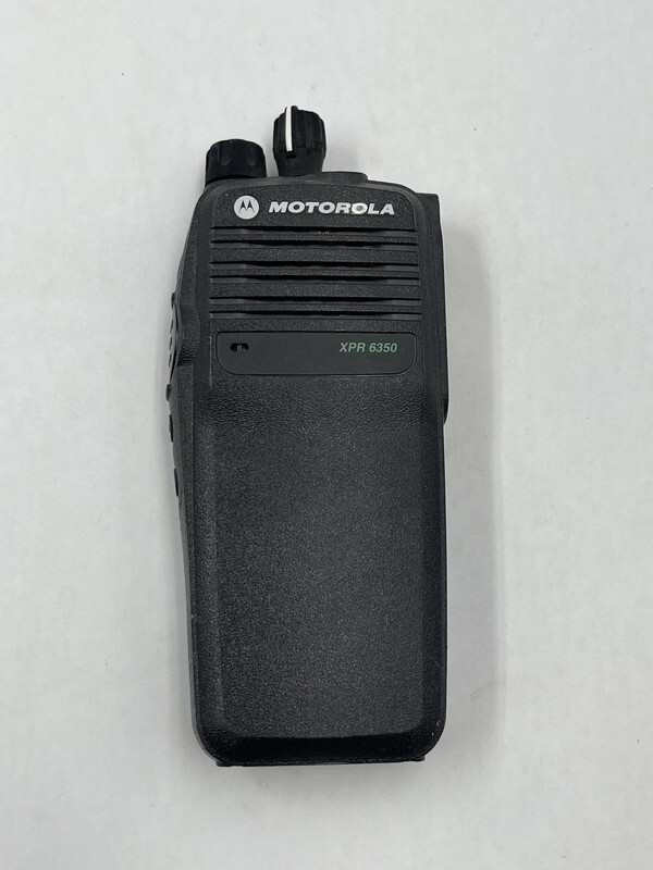 LOT OF 7 MOTOROLA AAH55QDC9LA1AN XPR 6350 UHF PORTABLE DIGITAL TWO