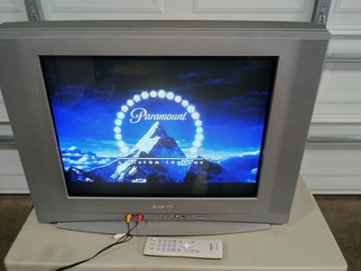Sanyo 24  CRT TV Retro Gaming Video Game Flat Screen DS24425 With Remote Vintage
