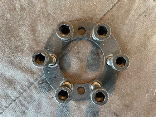 Flywheel bolts