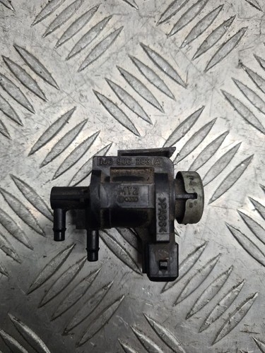 Volkswagen Golf IV 2002 Diesel Turbolader Druckwandler Magnetventil DRA19884