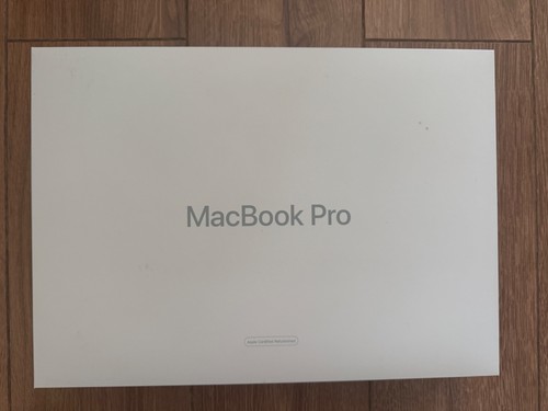 MacBook Pro 13" (2016) i5 / 16GB / 500GB SSD – Screen Fault – Original Box - Afbeelding 6 van 6