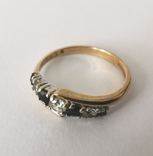 9ct Gold Sapphire & CZ Ring - 1984 Birmingham Hallmark - Size M+ - Picture 1 of 6